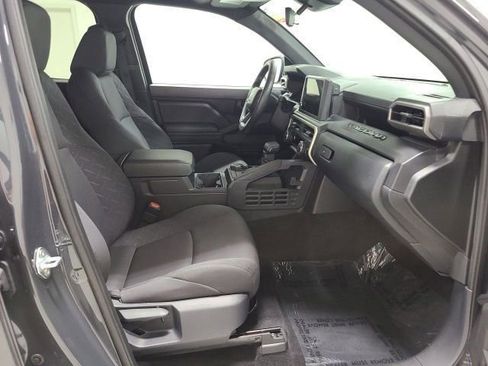 Certified 2024 Toyota Tacoma SR AWD/4WD image 9