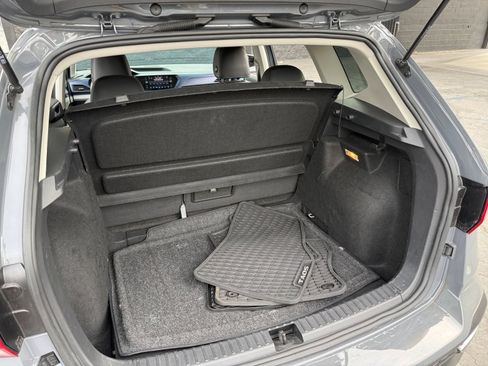 Used 2022 Volkswagen Taos SE w/ Panoramic Sunroof Package image 21