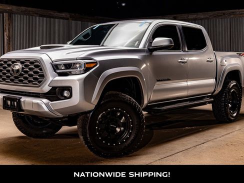 Used 2023 Toyota Tacoma TRD Sport image 4