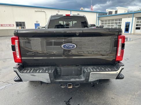 Used 2025 Ford F350 Lariat w/ Chrome Package AWD/4WD image 6