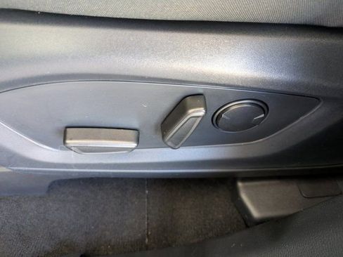 Certified 2025 Ford Explorer Active image 22