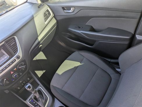 Used 2019 Hyundai Accent SE image 15