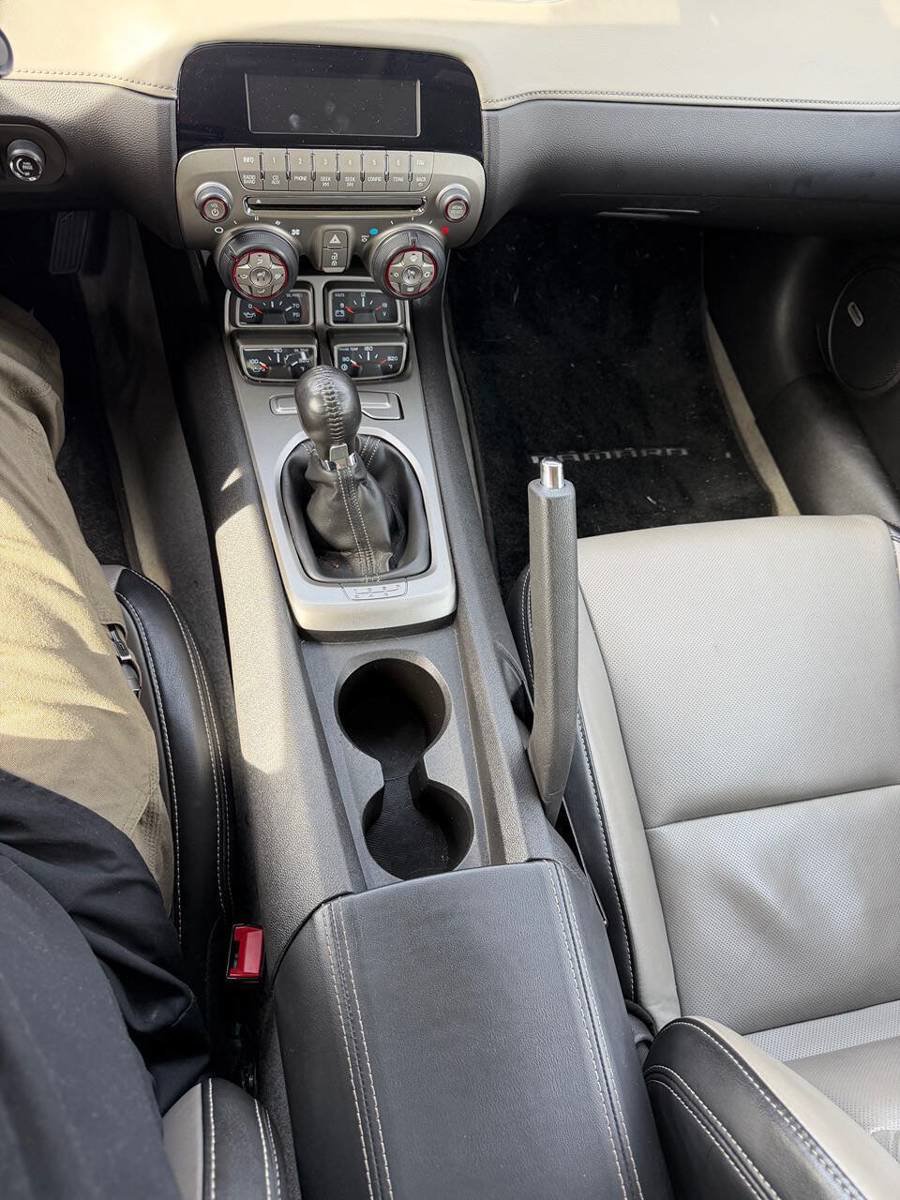 Used 2012 Chevrolet Camaro SS RWD image 18