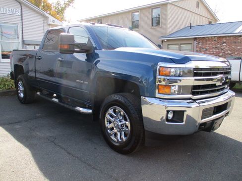 Used 2019 Chevrolet Silverado 2500 LT w/ All Star Edition image 8
