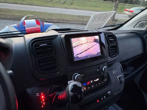 Used 2023 RAM ProMaster 2500 image 30