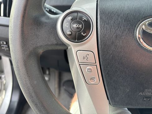 Used 2013 Toyota Prius Three image 16