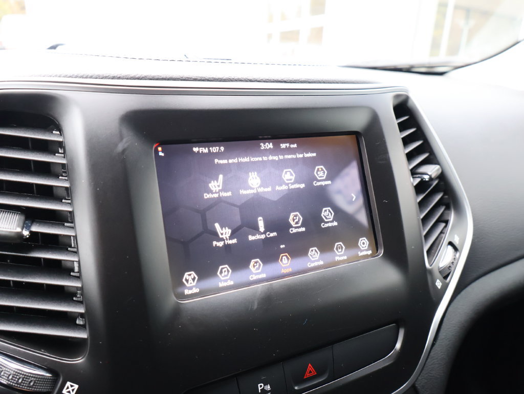 Used 2020 Jeep Cherokee Latitude Plus w/ Cold Weather Group AWD/4WD image 21