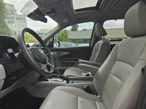 Used 2022 Honda Pilot Touring image 26
