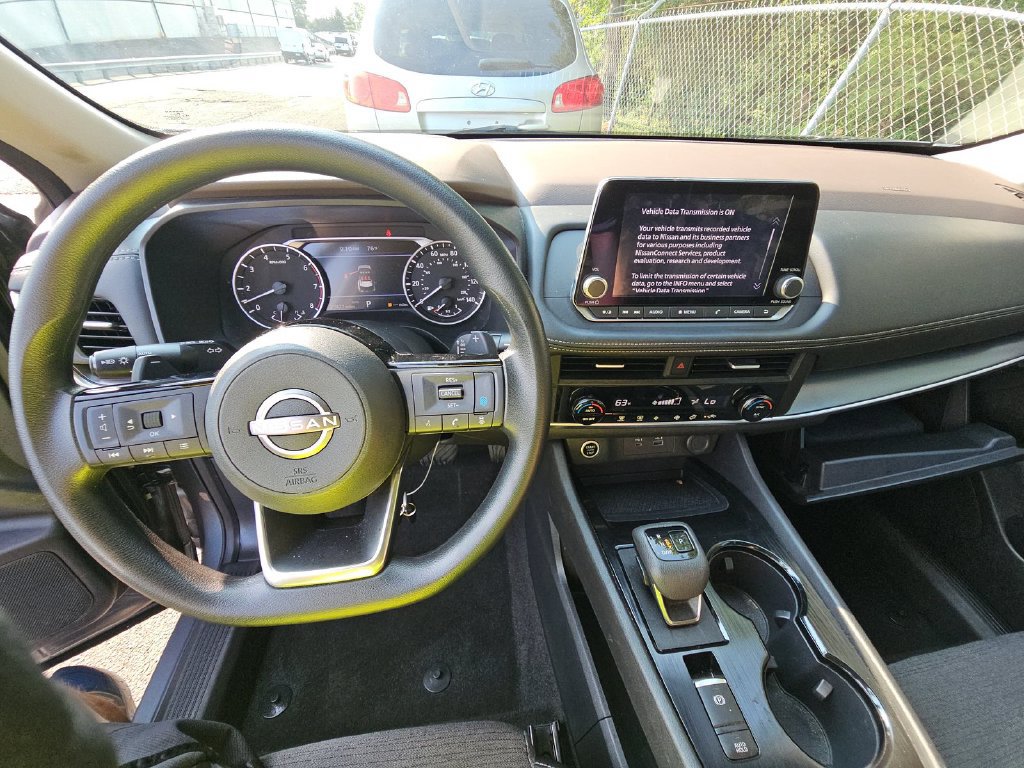 Used 2023 Nissan Rogue SV AWD/4WD image 6