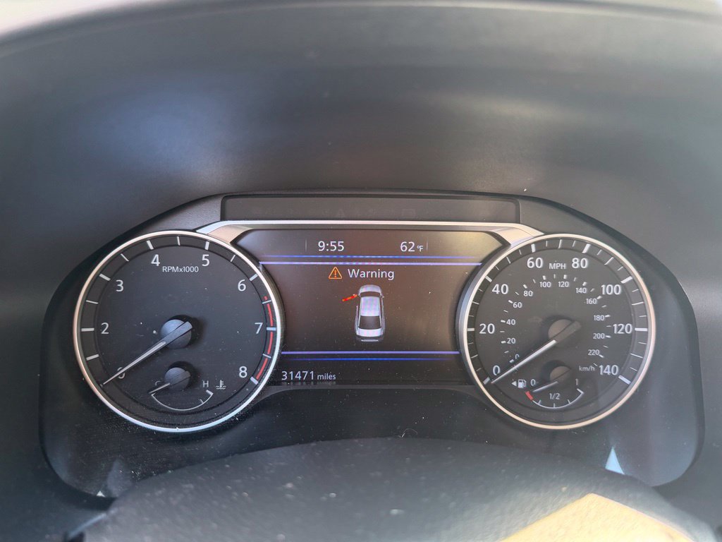 Used 2019 Nissan Altima 2.5 Platinum FWD image 11