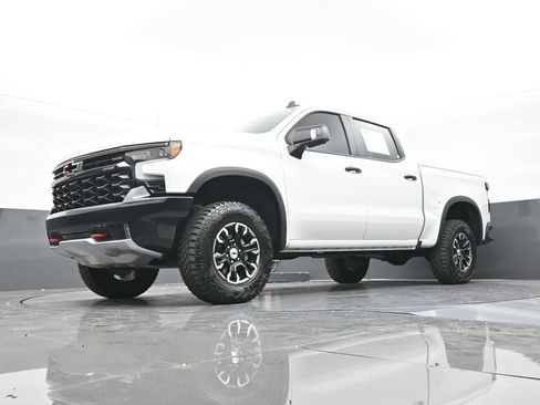 Used 2024 Chevrolet Silverado 1500 ZR2 w/ Technology Package AWD/4WD image 57