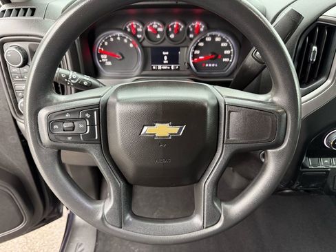 Used 2022 Chevrolet Silverado 1500 Custom image 17