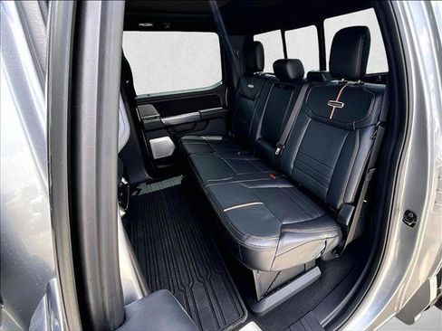 Used 2024 Ford F250 Platinum AWD/4WD image 28