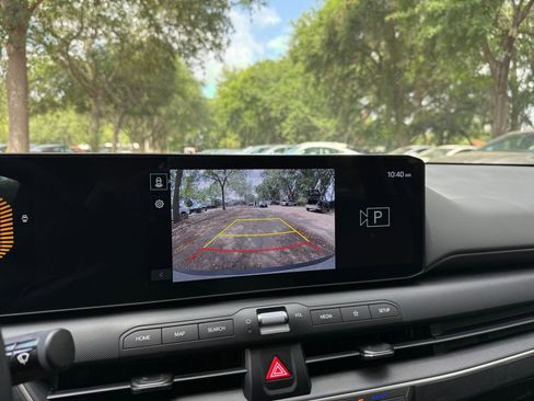 Used 2025 Kia K4 LXS image 23