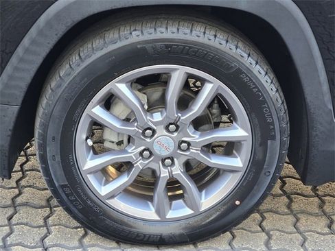 Certified 2022 GMC Terrain SLT w/ Infotainment Package II image 11