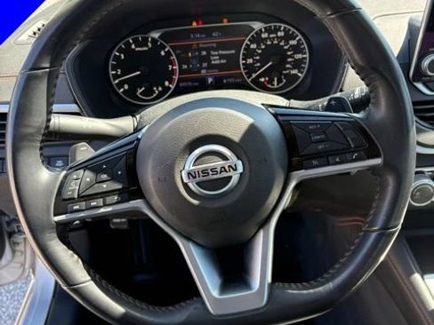Used 2021 Nissan Altima 2.5 SR FWD image 16
