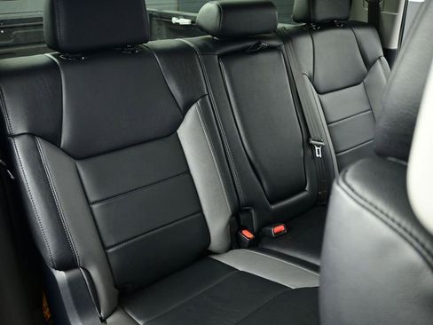 Used 2019 Toyota Tundra Limited w/ Limited Premium Package image 31