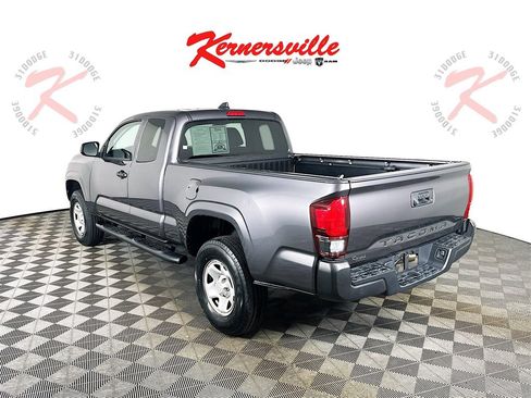 Used 2022 Toyota Tacoma SR image 5