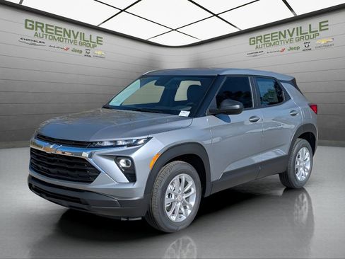 New 2026 Chevrolet TrailBlazer LS w/ LS Convenience Package FWD image 2