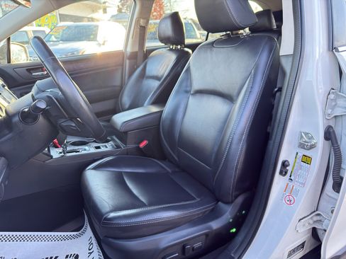 Used 2019 Subaru Outback 2.5i Limited AWD/4WD image 14