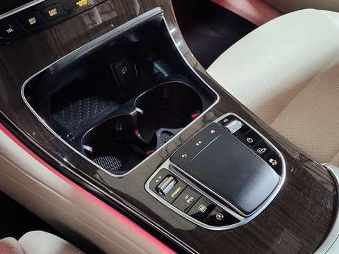 Used 2023 Mercedes-Benz GLC 300 4MATIC Coupe image 40