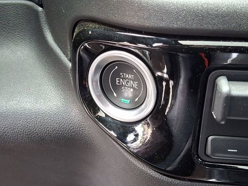 Used 2023 Chevrolet Silverado 1500 High Country w/ Technology Package image 20