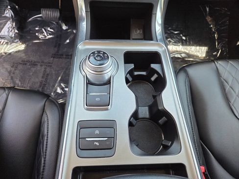 Used 2023 Ford Edge Titanium AWD/4WD image 31
