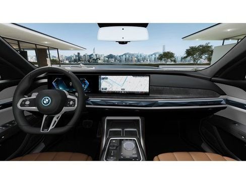 New 2026 BMW 750e xDrive AWD/4WD image 10