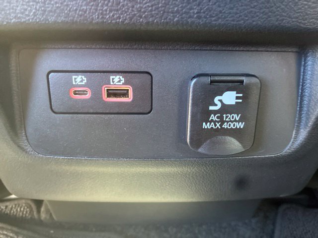 Used 2025 Nissan Frontier 4x4 Crew Cab image 25