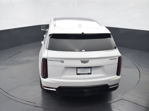 Used 2025 Cadillac Escalade IQ Luxury 2 w/ LPO, Premium Carpet Package AWD/4WD image 44