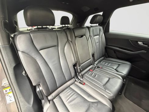 Used 2018 Audi Q7 3.0T Premium Plus AWD/4WD image 19