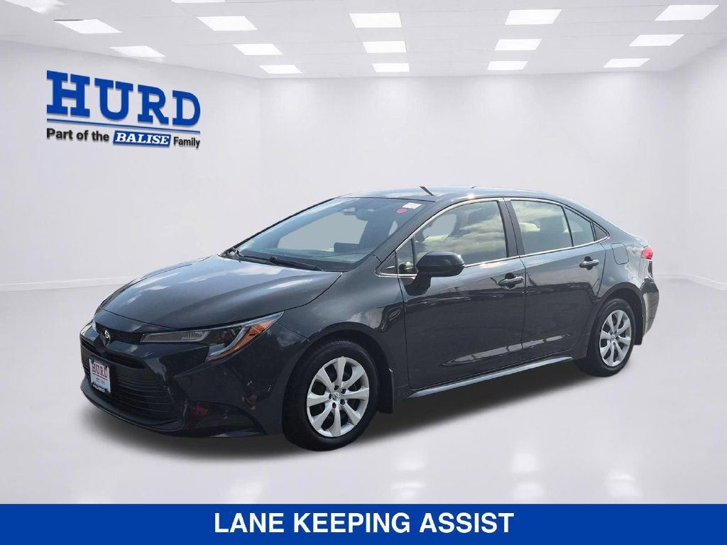 Used 2024 Toyota Corolla LE FWD image 7