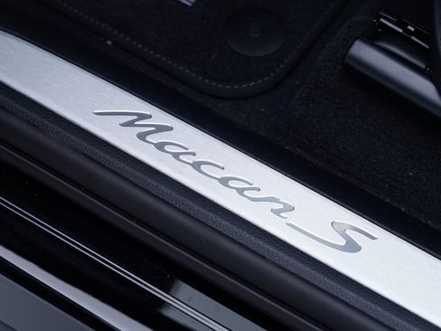 New 2026 Porsche Macan S image 14