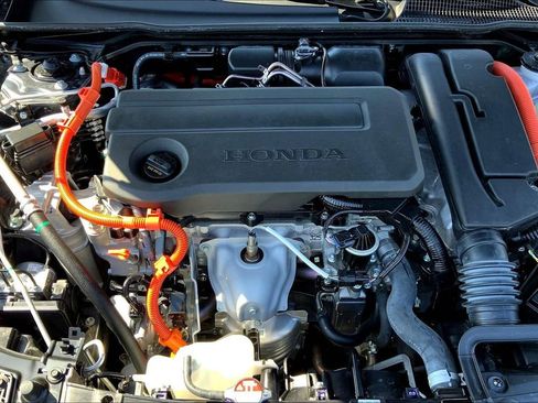 Used 2025 Honda Civic Sport image 30