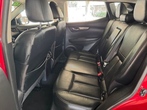 Used 2018 Nissan Rogue Sport SL AWD/4WD image 28