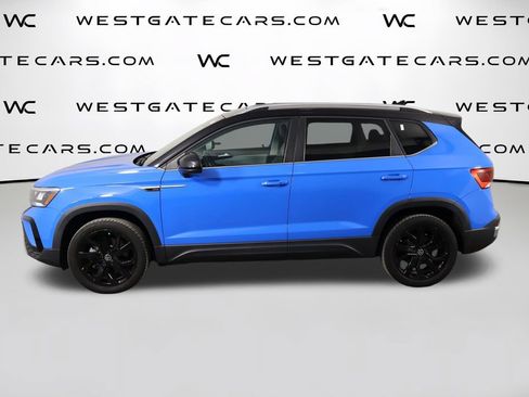 Used 2023 Volkswagen Taos SE FWD image 5