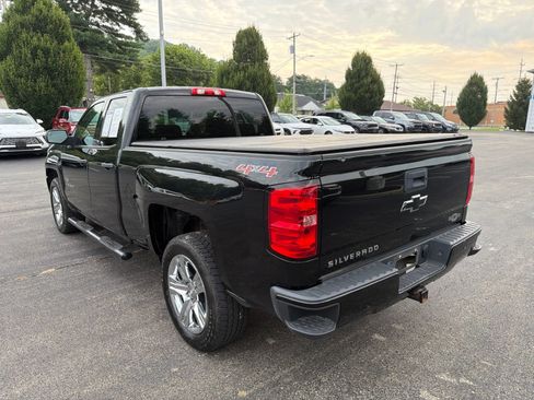 Used 2016 Chevrolet Silverado 1500 Custom w/ Custom Convenience Package AWD/4WD image 3