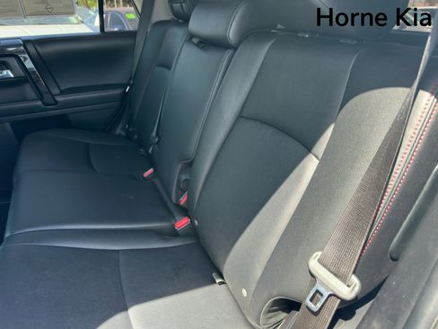 Used 2019 Toyota 4Runner TRD Off-Road Premium AWD/4WD image 22
