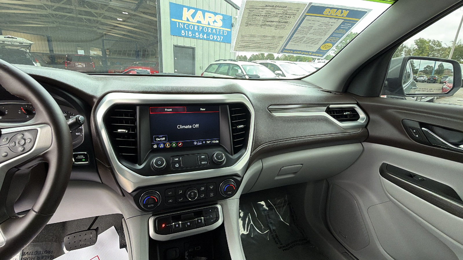 Used 2023 GMC Acadia SLT AWD/4WD image 13