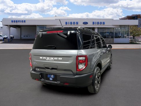 Certified 2023 Ford Bronco Sport Outer Banks w/ Tech Package image 3