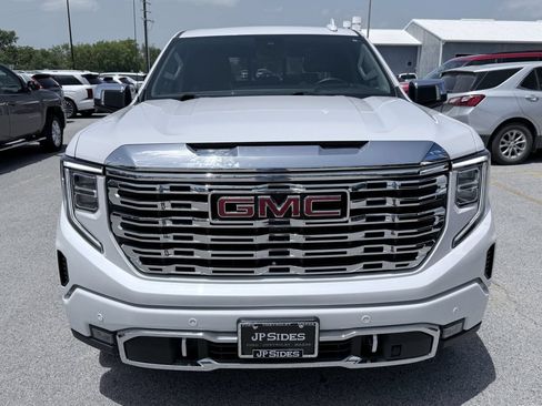 Used 2025 GMC Sierra 1500 Denali w/ Denali Reserve Package AWD/4WD image 7