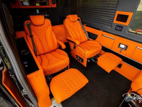 Used 2025 Mercedes-Benz Sprinter 2500 image 48