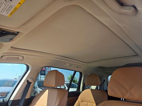 Used 2023 BMW X7 xDrive40i w/ Parking Assistance Package AWD/4WD image 15