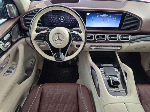 Certified 2025 Mercedes-Benz Maybach GLS 600 4MATIC image 13