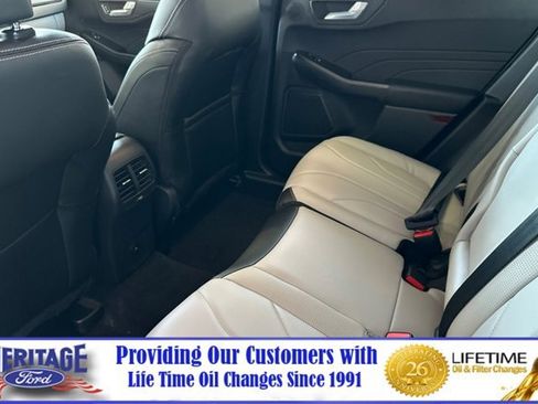 New 2025 Ford Escape SE w/ PHEV Premium Package image 9