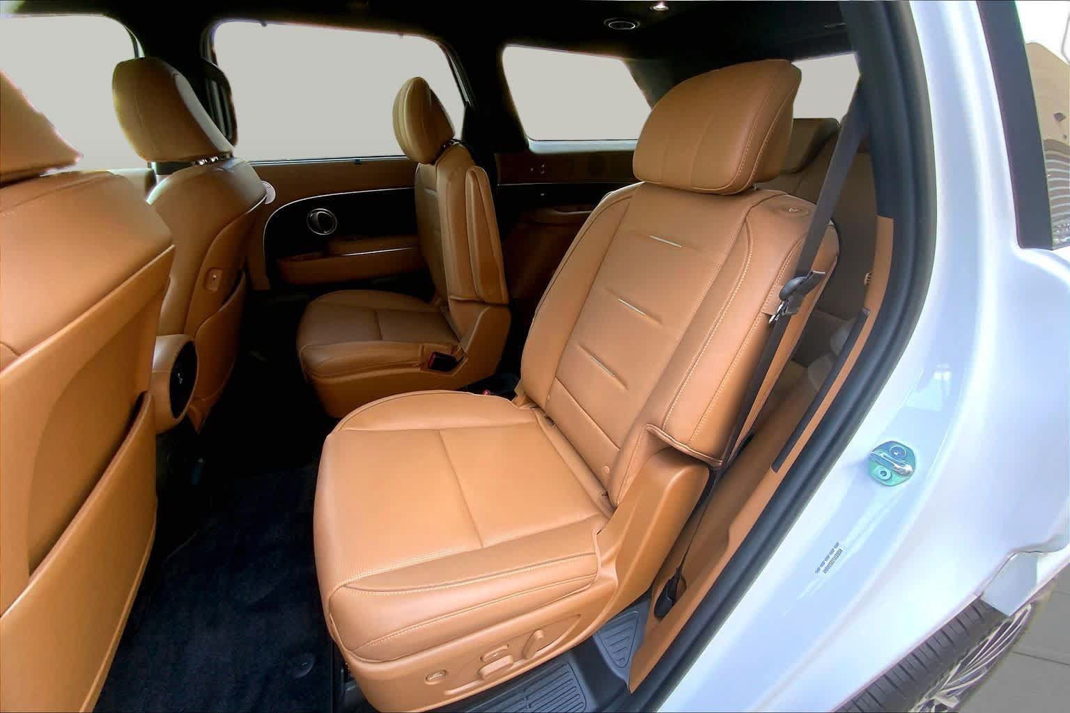 Certified 2026 Hyundai Palisade Calligraphy AWD/4WD image 21