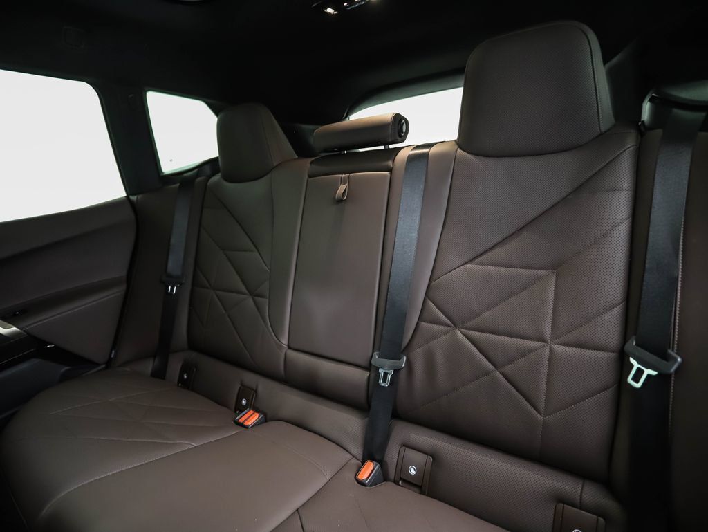 Certified 2024 BMW iX xDrive50 AWD/4WD image 23