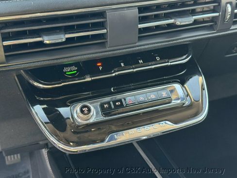 Used 2024 Lincoln Corsair AWD w/ Equipment Group 101A image 27