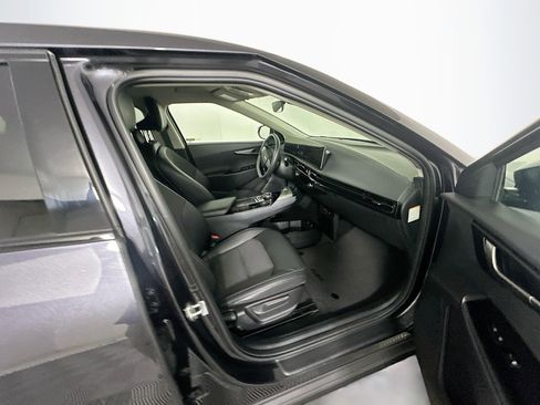Used 2025 Kia EV6 Light w/ Light LR Technology Package RWD image 30