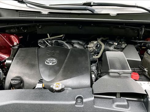 Used 2019 Toyota Highlander Limited Platinum AWD/4WD image 31